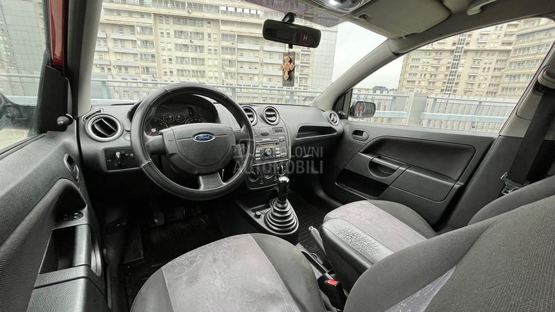 Ford Fiesta 1.4 16V REZERVISAN