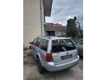 Delovi za Volkswagen Golf 4 2.0ben 2003. god.