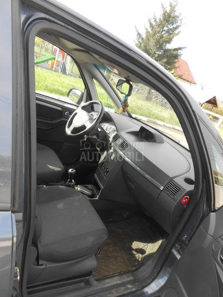 Opel Meriva 1,8