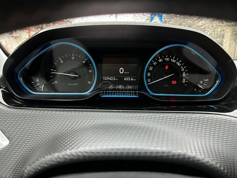 Peugeot 2008 1.6 eHDi Svajcarska