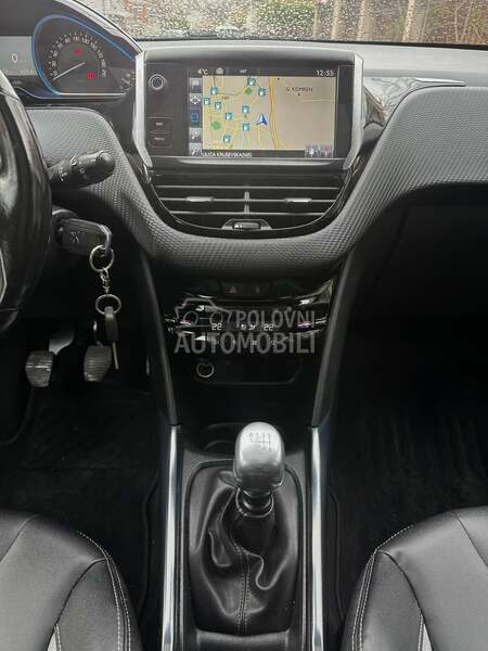 Peugeot 2008 1.6 eHDi Svajcarska