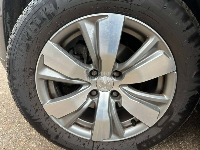 Peugeot 2008 1.6 eHDi Svajcarska