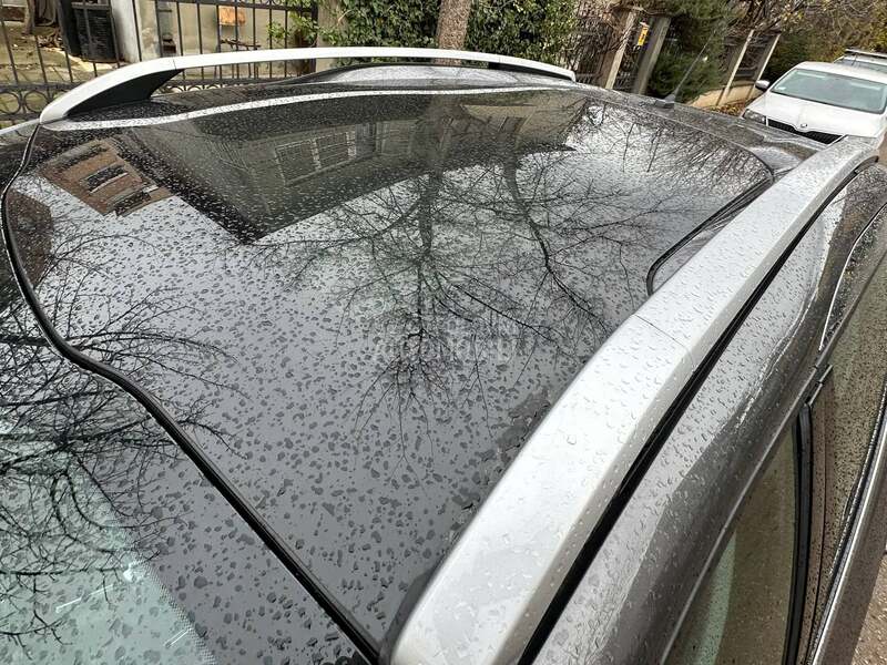 Peugeot 2008 1.6 eHDi Svajcarska