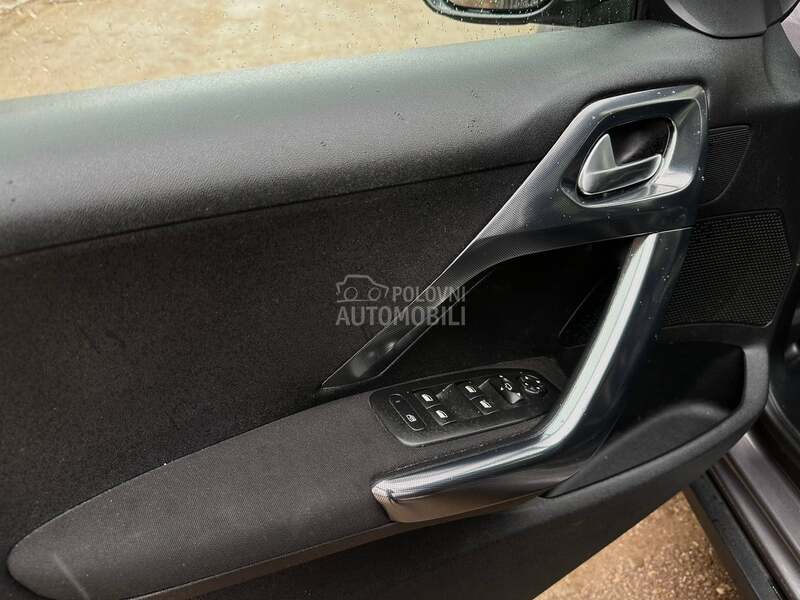 Peugeot 2008 1.6 eHDi Svajcarska