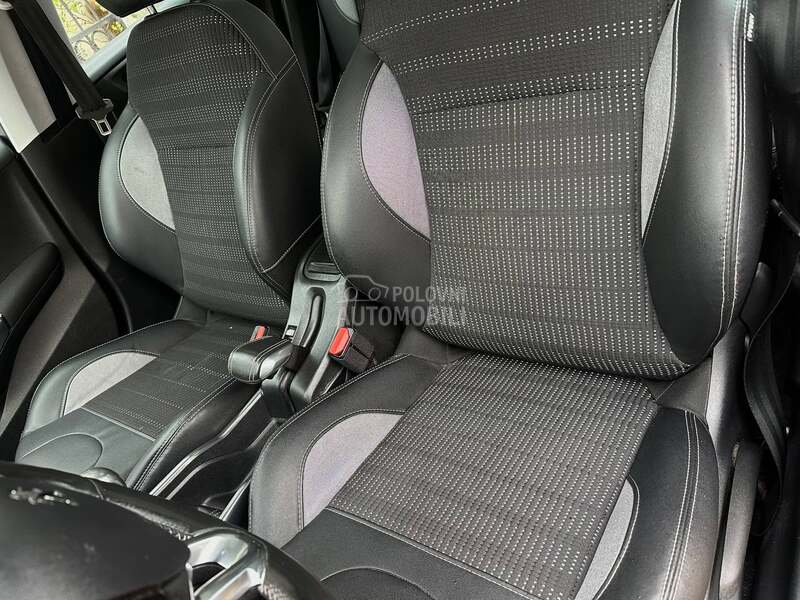 Peugeot 2008 1.6 eHDi Svajcarska