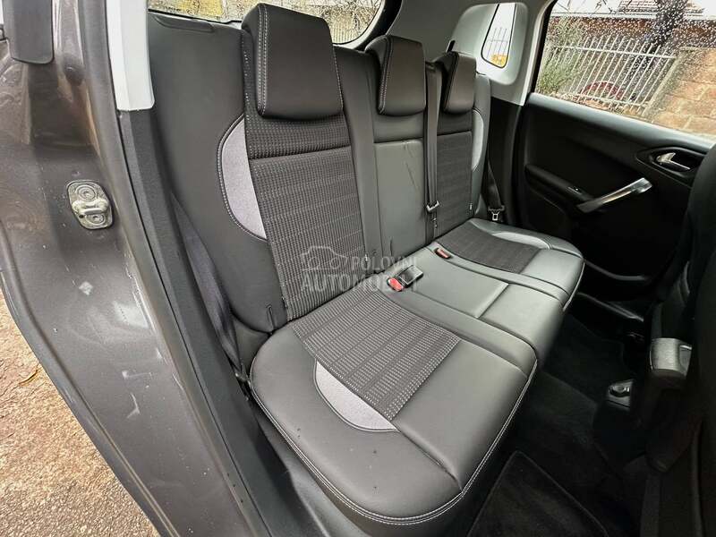 Peugeot 2008 1.6 eHDi Svajcarska