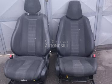 prednja sedista 308 t9 za Peugeot 308 od 2014. do 2019. god.