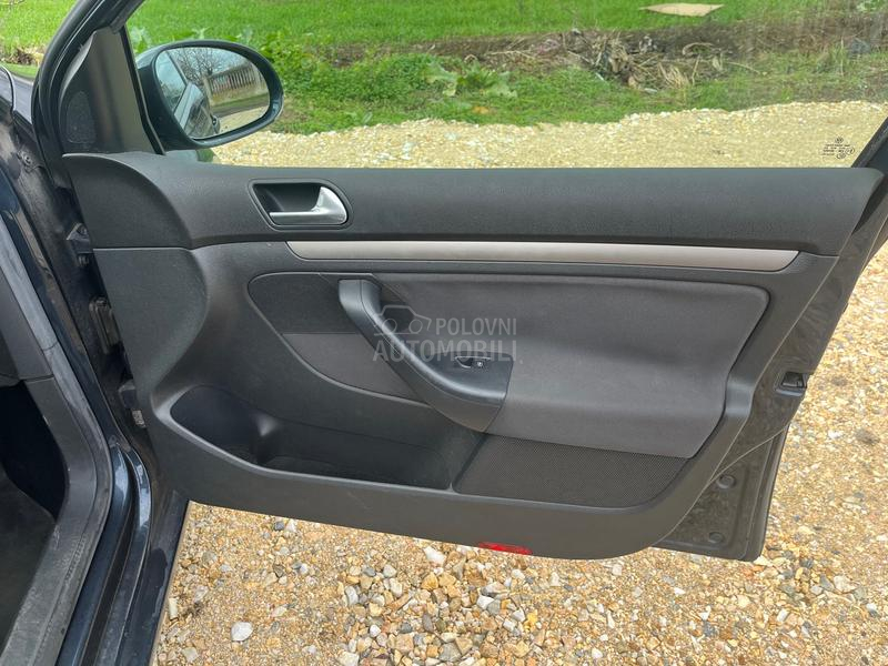 Volkswagen Golf 5 1.9