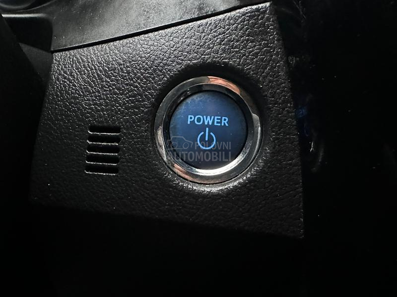 Toyota Auris 1.8i HYBRID