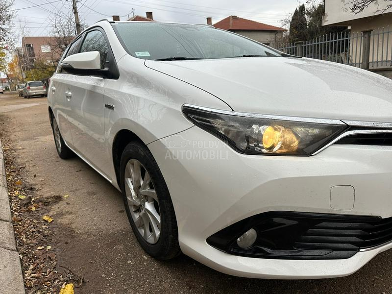 Toyota Auris 1.8i HYBRID