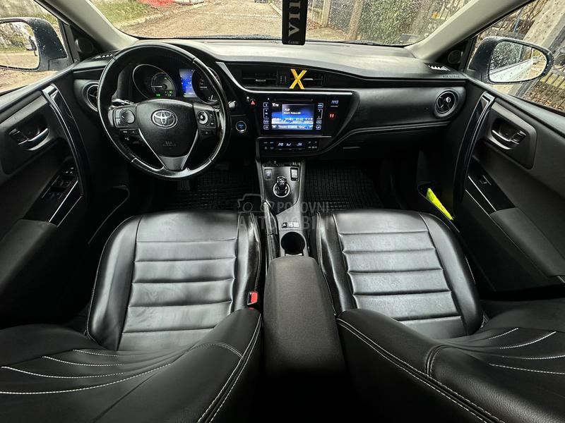 Toyota Auris 1.8i HYBRID