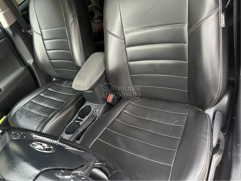 Toyota Auris 1.8i HYBRID