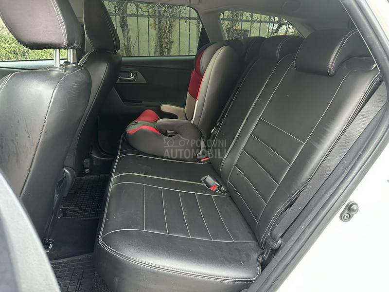 Toyota Auris 1.8i HYBRID