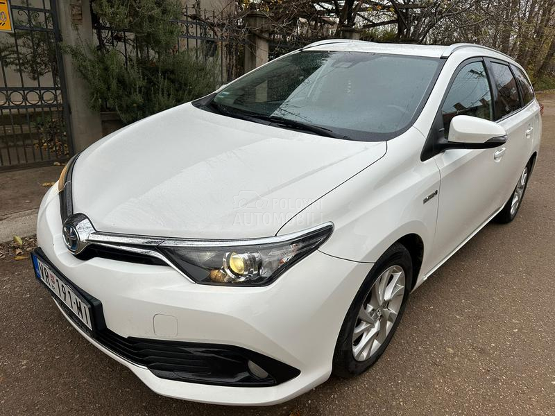 Toyota Auris 1.8i HYBRID