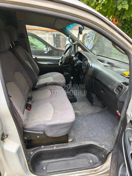Hyundai H-1 2.5 CRDI