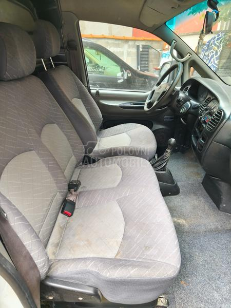 Hyundai H-1 2.5 CRDI