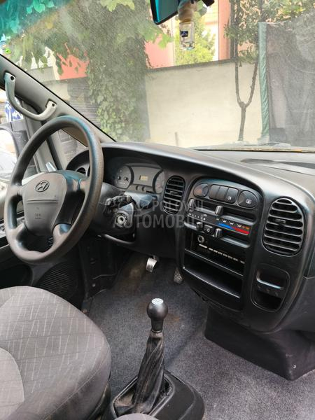Hyundai H-1 2.5 CRDI