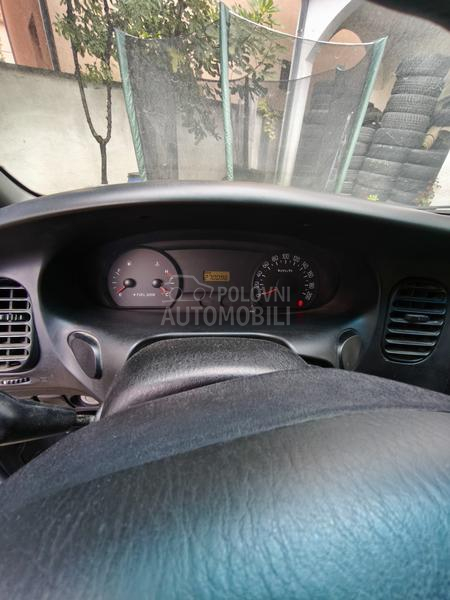 Hyundai H-1 2.5 CRDI