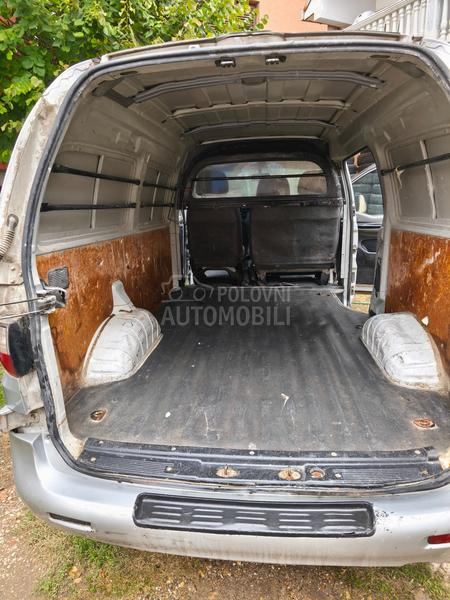 Hyundai H-1 2.5 CRDI