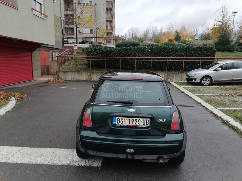 MINI One 