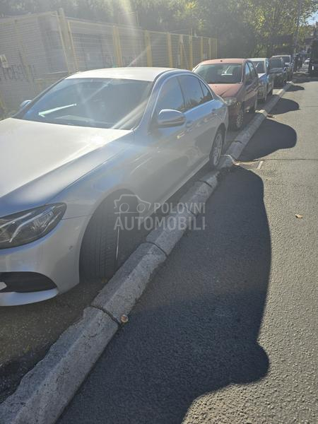 Mercedes Benz E 220 amg