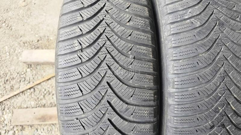 Hankook 195/65 R15 Zimska