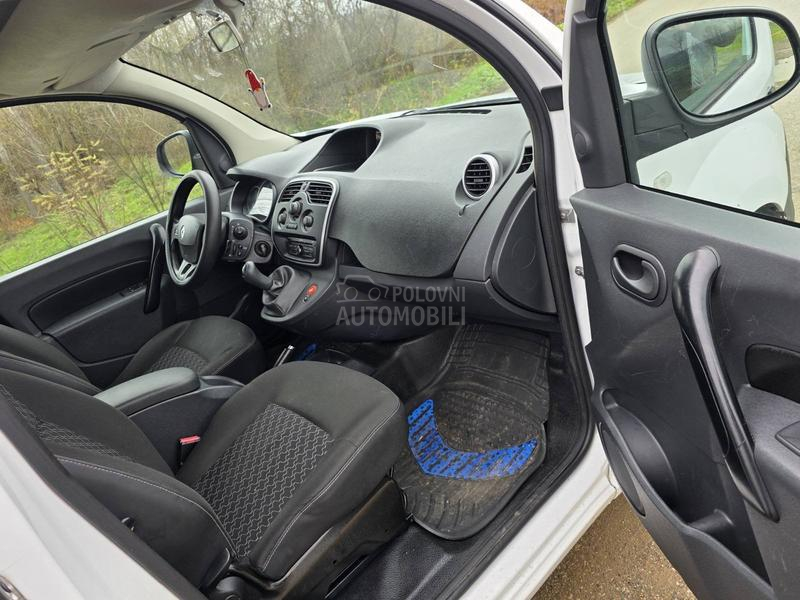 Renault Kangoo Maxi N1 5 mesta