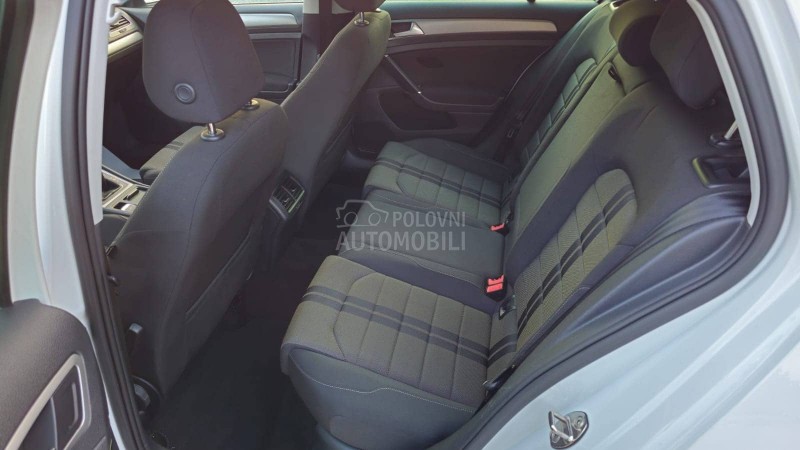 Volkswagen Golf 7 1.4/R line/CH