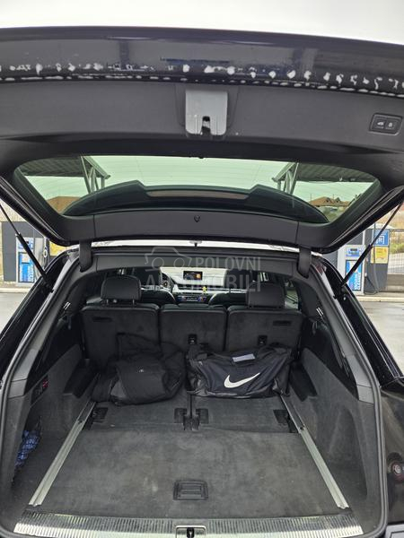 Audi Q7 S Line