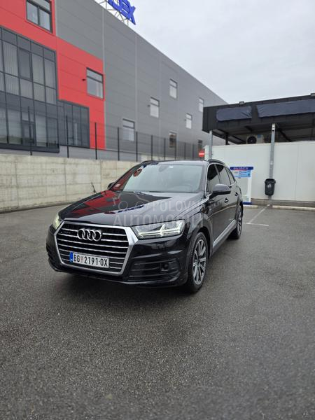 Audi Q7 S Line
