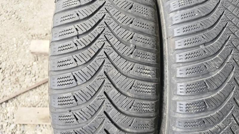 Bridgestone 195/65 R15 Zimska