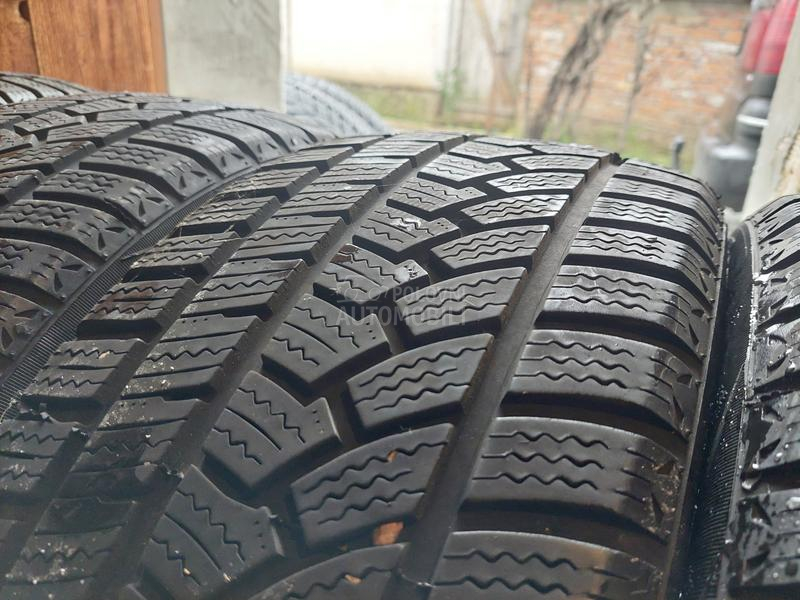 Ostalo 225/45 R17 Sve sezone