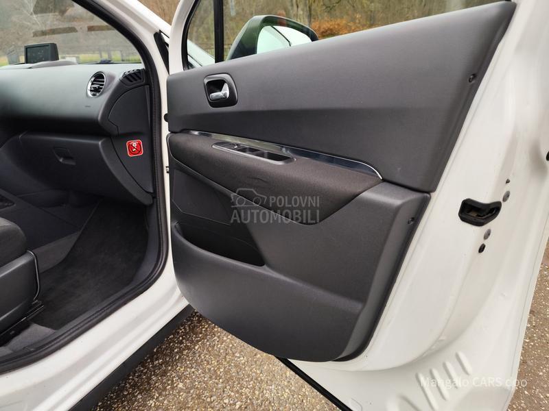 Peugeot 3008 Allure, Perla