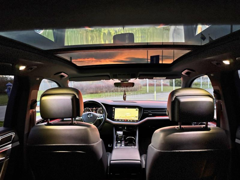 Volkswagen Touareg TSI