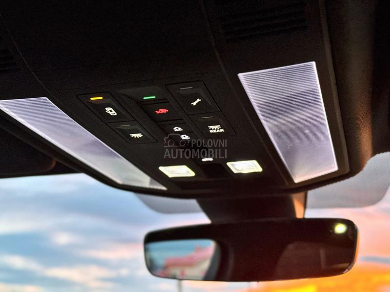 Volkswagen Touareg TSI