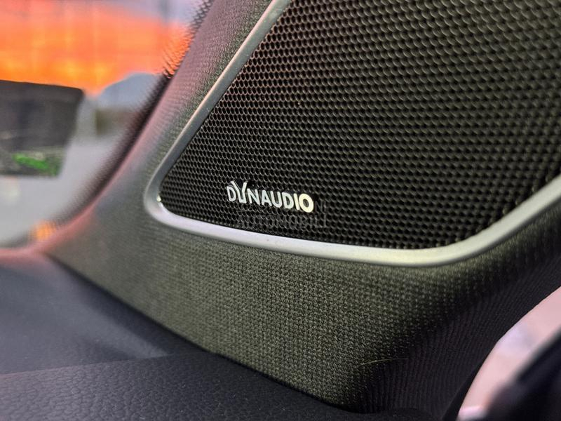 Volkswagen Touareg TSI