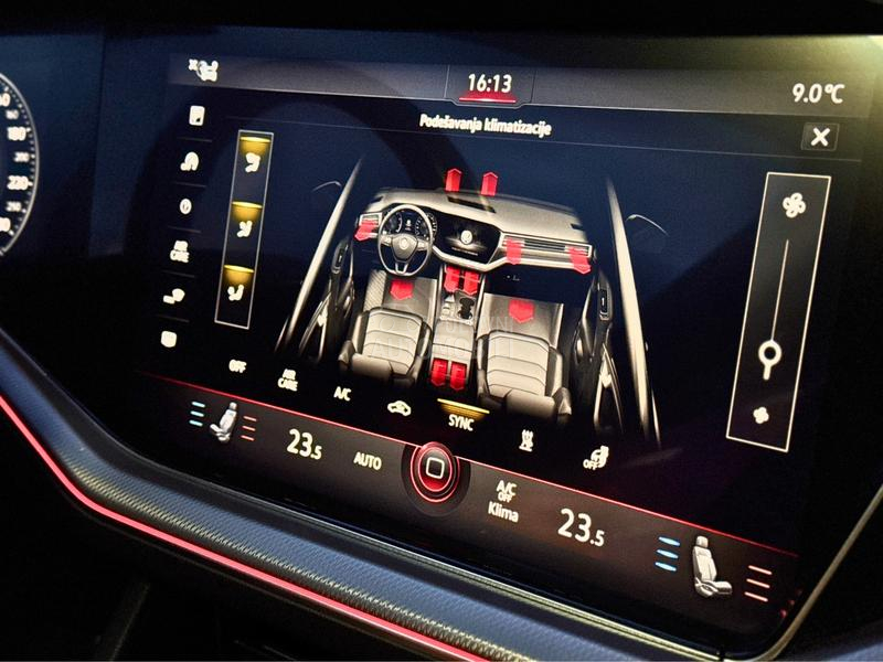 Volkswagen Touareg TSI