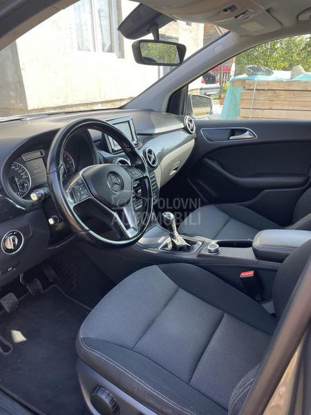 Mercedes Benz B 180 B 180 CDI