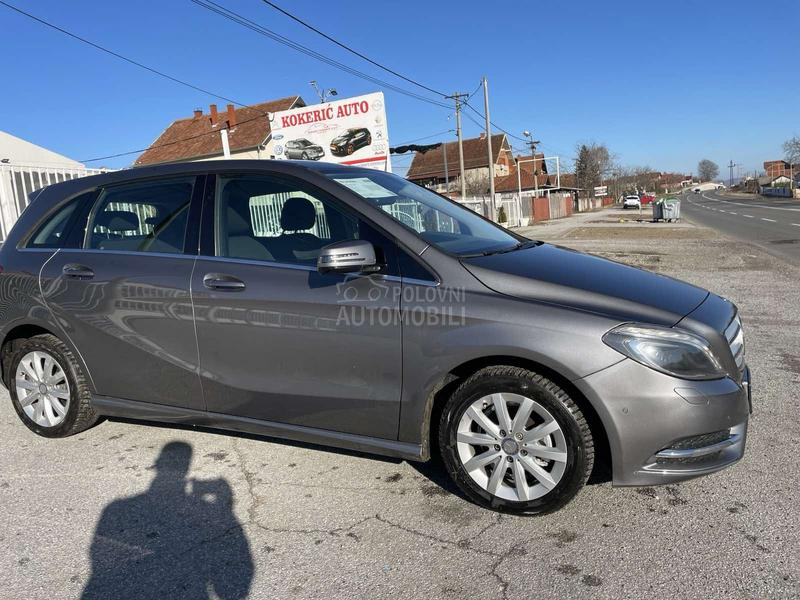 Mercedes Benz B 180 B 180 CDI