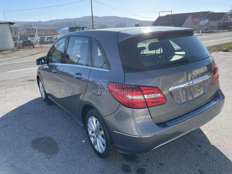 Mercedes Benz B 180 B 180 CDI