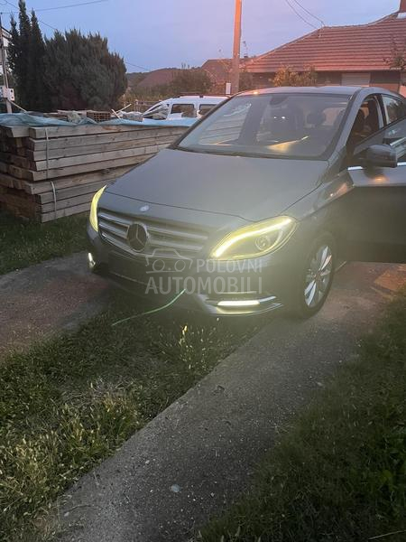 Mercedes Benz B 180 B 180 CDI