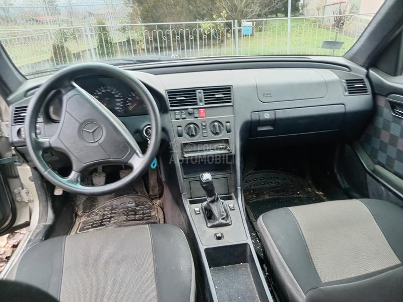 Mercedes Benz C 200 