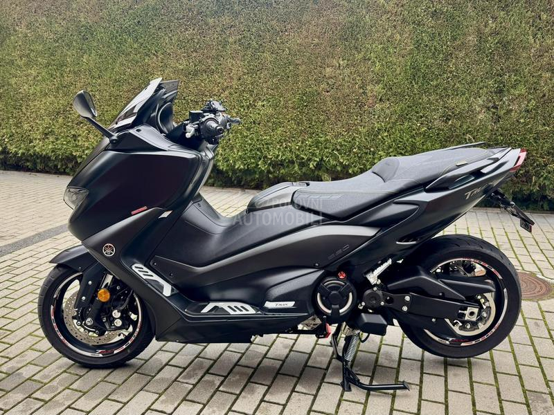 Yamaha t max