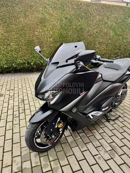 Yamaha t max
