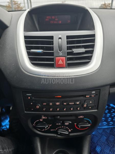 Peugeot 206 plus 