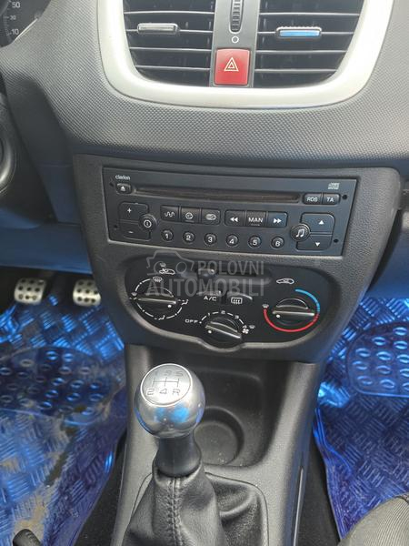 Peugeot 206 plus 