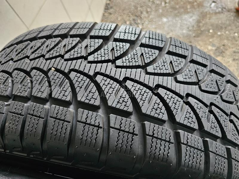 Bridgestone 235/60 R18 Zimska