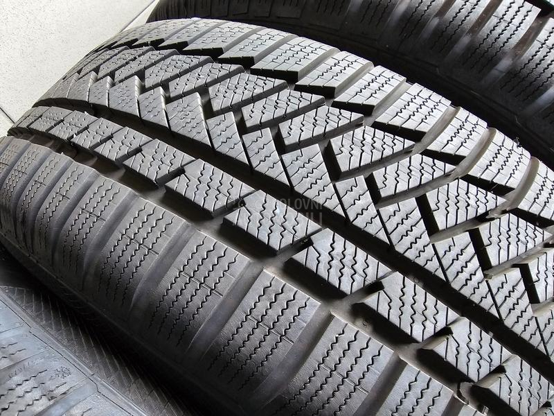 Continental 235/60 R18 Zimska