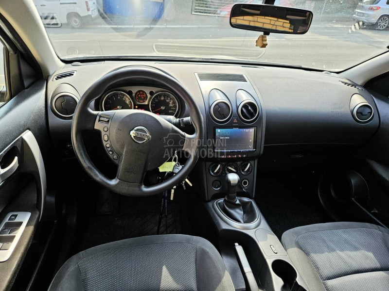 Nissan Qashqai 1.6