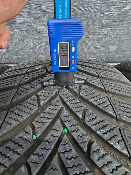 Semperit 245/45 R18 Zimska